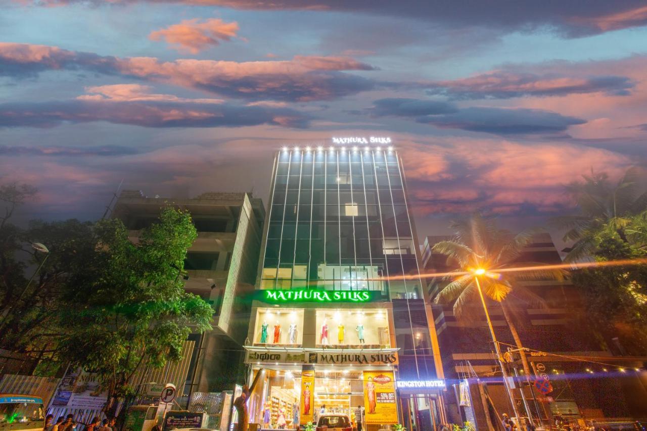 Kingston Hotel Bangalore Exterior photo