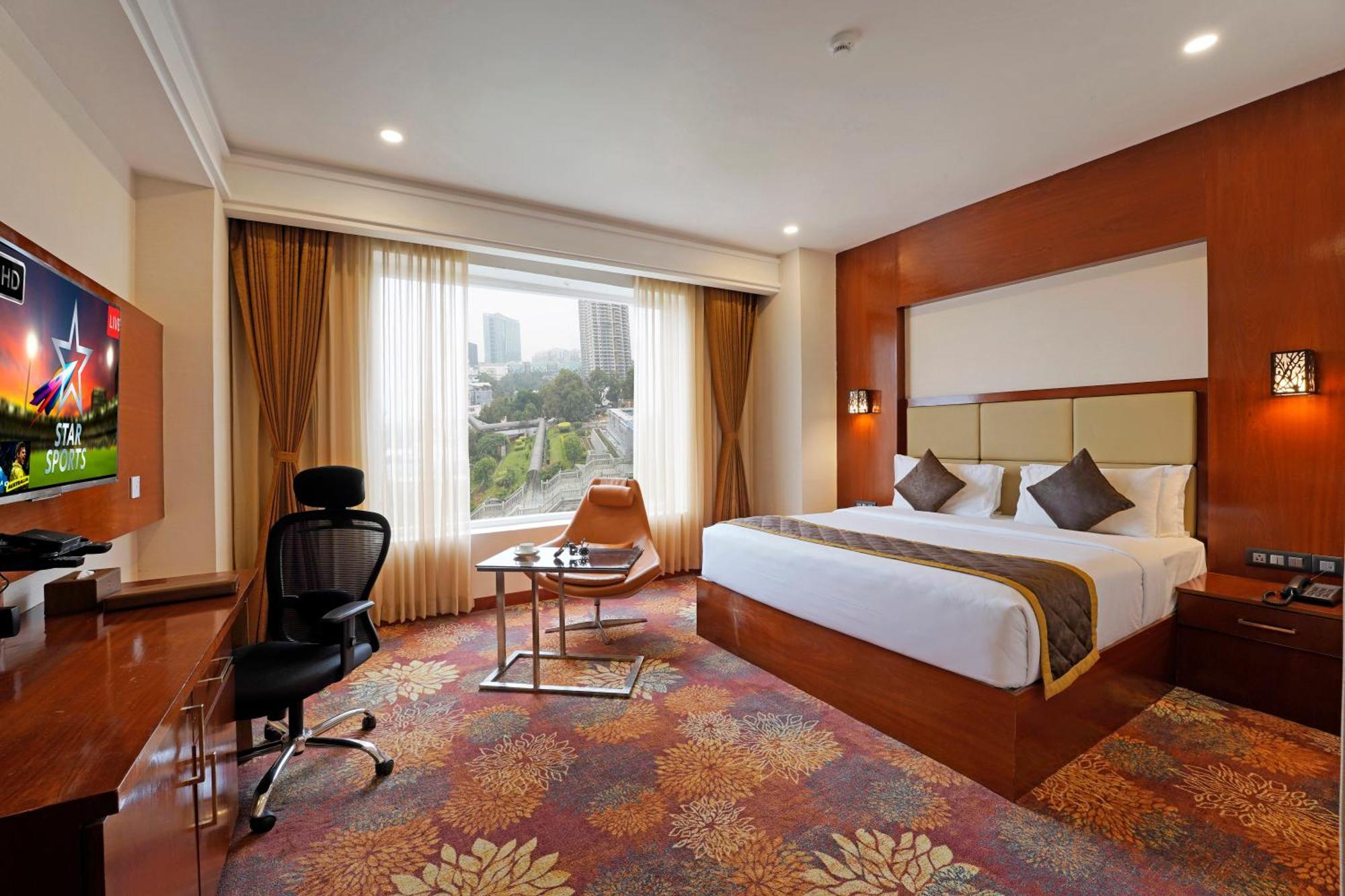 Kingston Hotel Bangalore Exterior photo